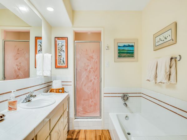 Santa Barbara County Home 984335