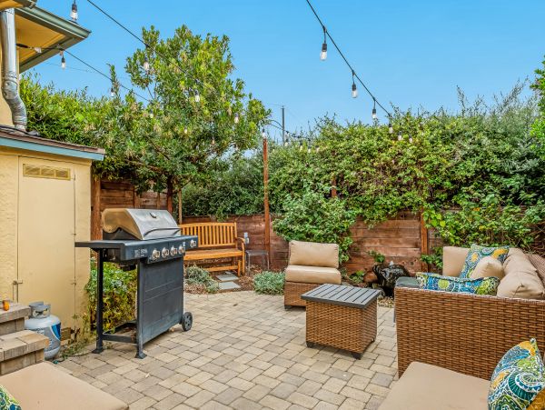 Santa Barbara County Home 984335