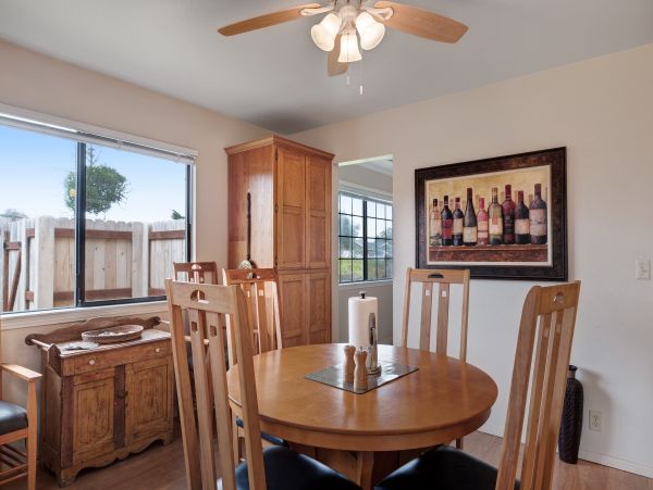 Santa Barbara County Home 984338