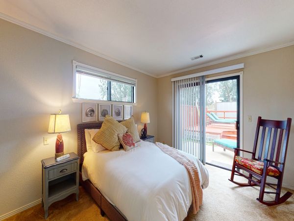 Santa Barbara County Home 984338