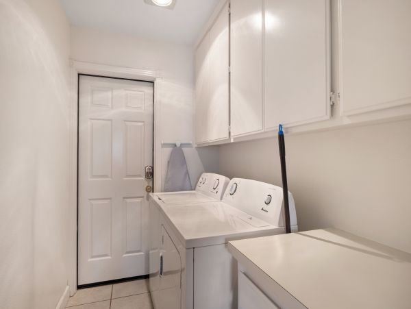 Santa Barbara County Home 984338