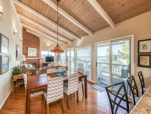 Santa Barbara County Home 984339