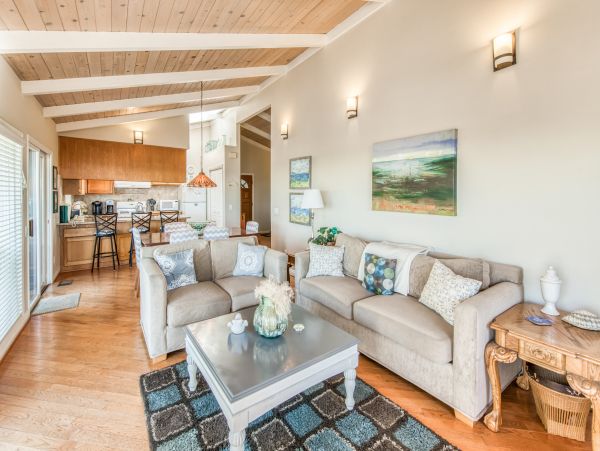 Santa Barbara County Home 984339