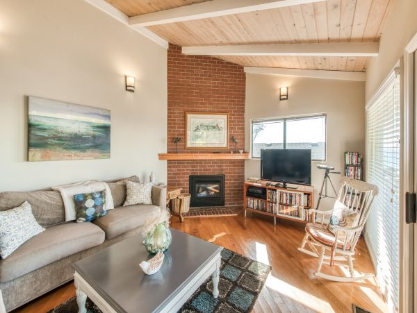 Santa Barbara County Home 984339