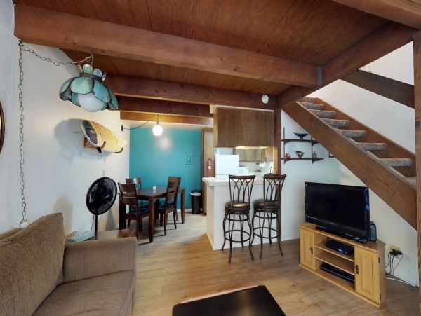Santa Barbara County Home 984341