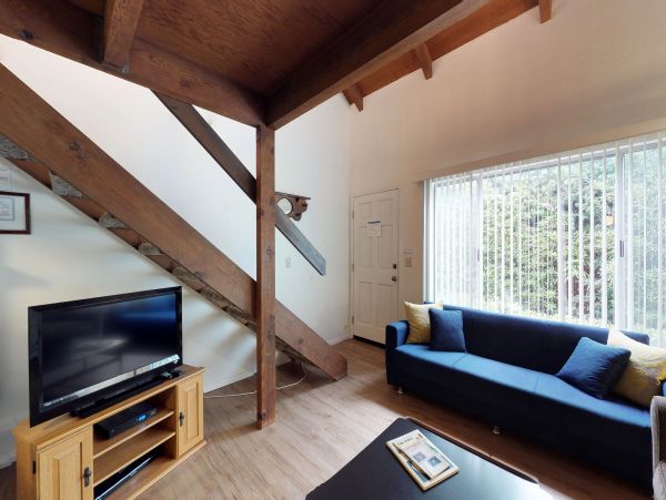 Santa Barbara County Home 984341
