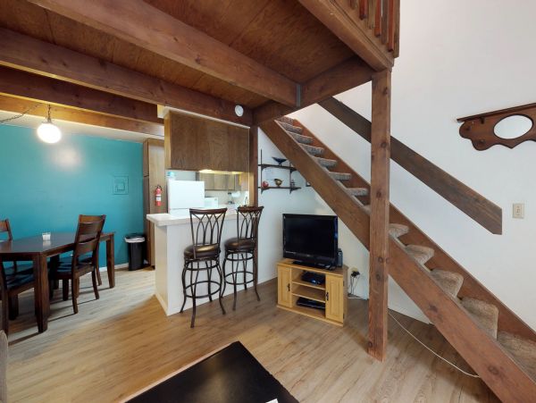 Santa Barbara County Home 984341