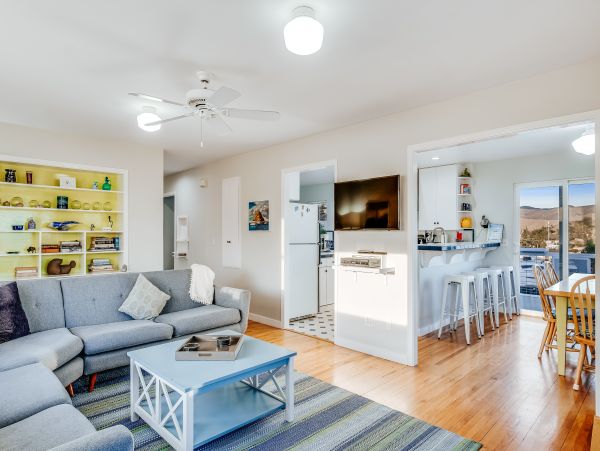 Santa Barbara County Home 984342