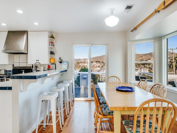 Santa Barbara County Home 984342