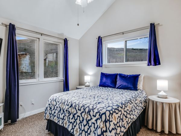 Santa Barbara County Home 984342