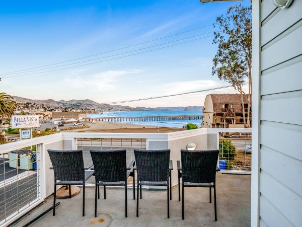 Santa Barbara County Home 984342