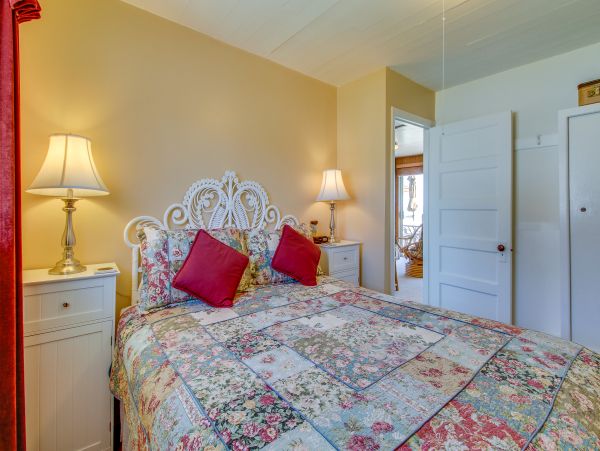 Santa Barbara County Home 984343