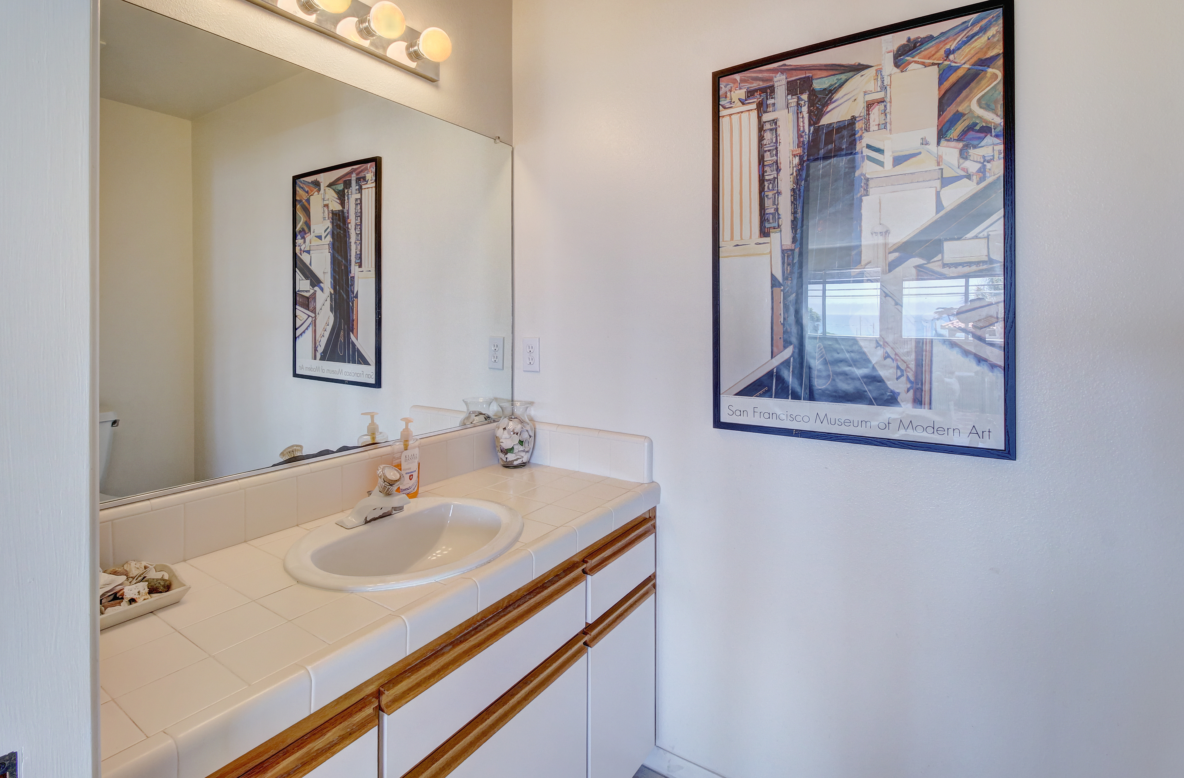 Santa Barbara County Home 984344