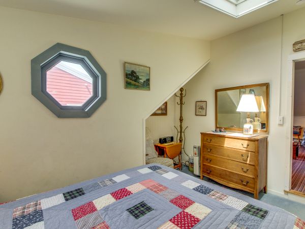 Santa Barbara County Home 984346