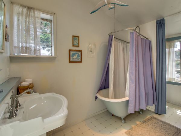 Santa Barbara County Home 984346
