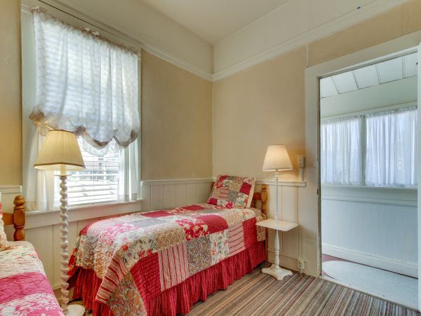 Santa Barbara County Home 984350