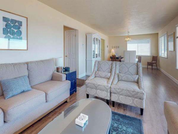 Santa Barbara County Home 984351