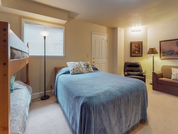 Santa Barbara County Home 984351