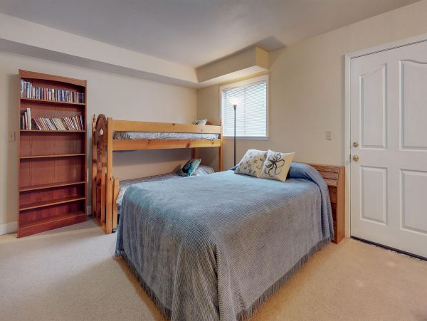 Santa Barbara County Home 984351