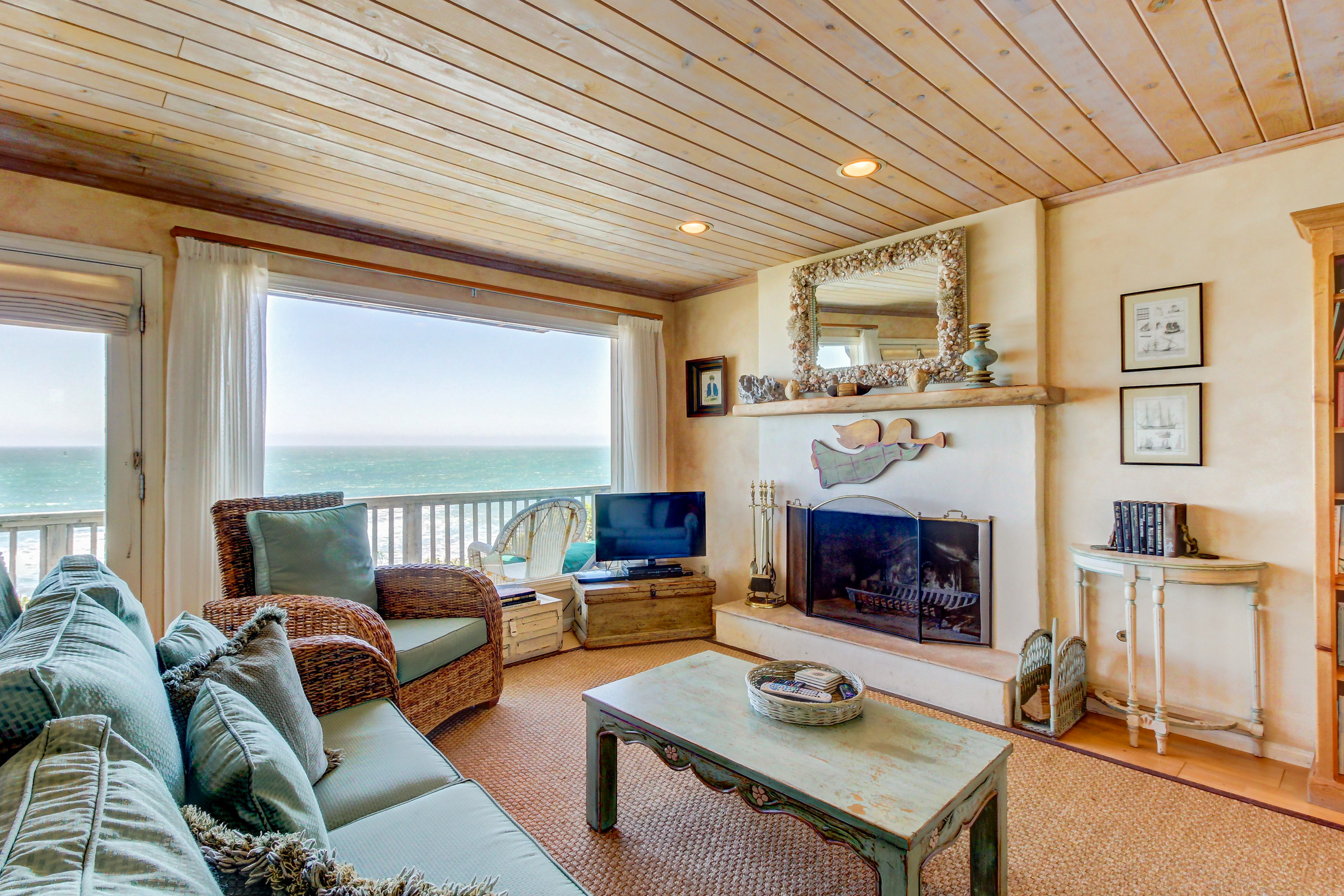 Santa Barbara County Home 984352