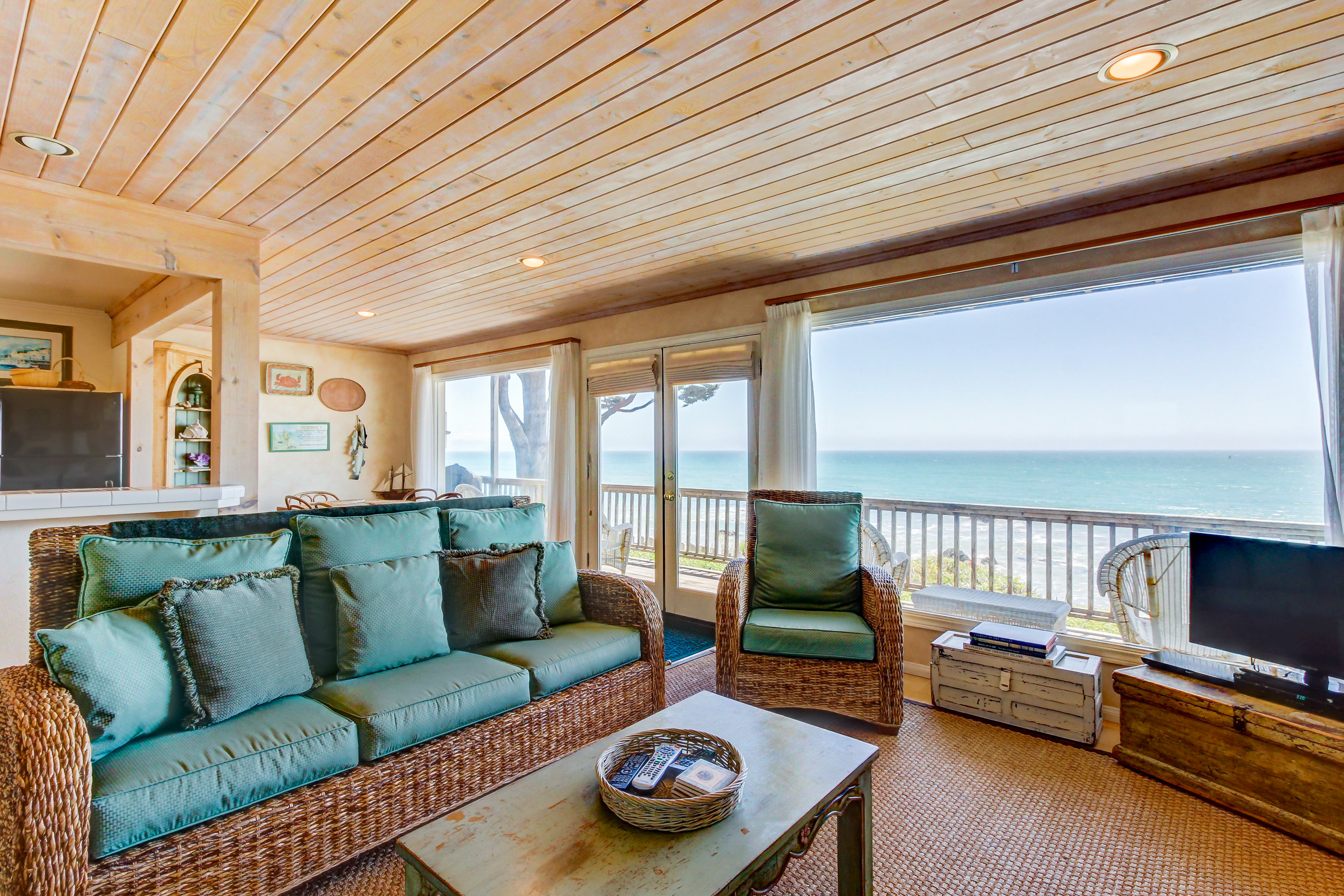 Santa Barbara County Home 984352