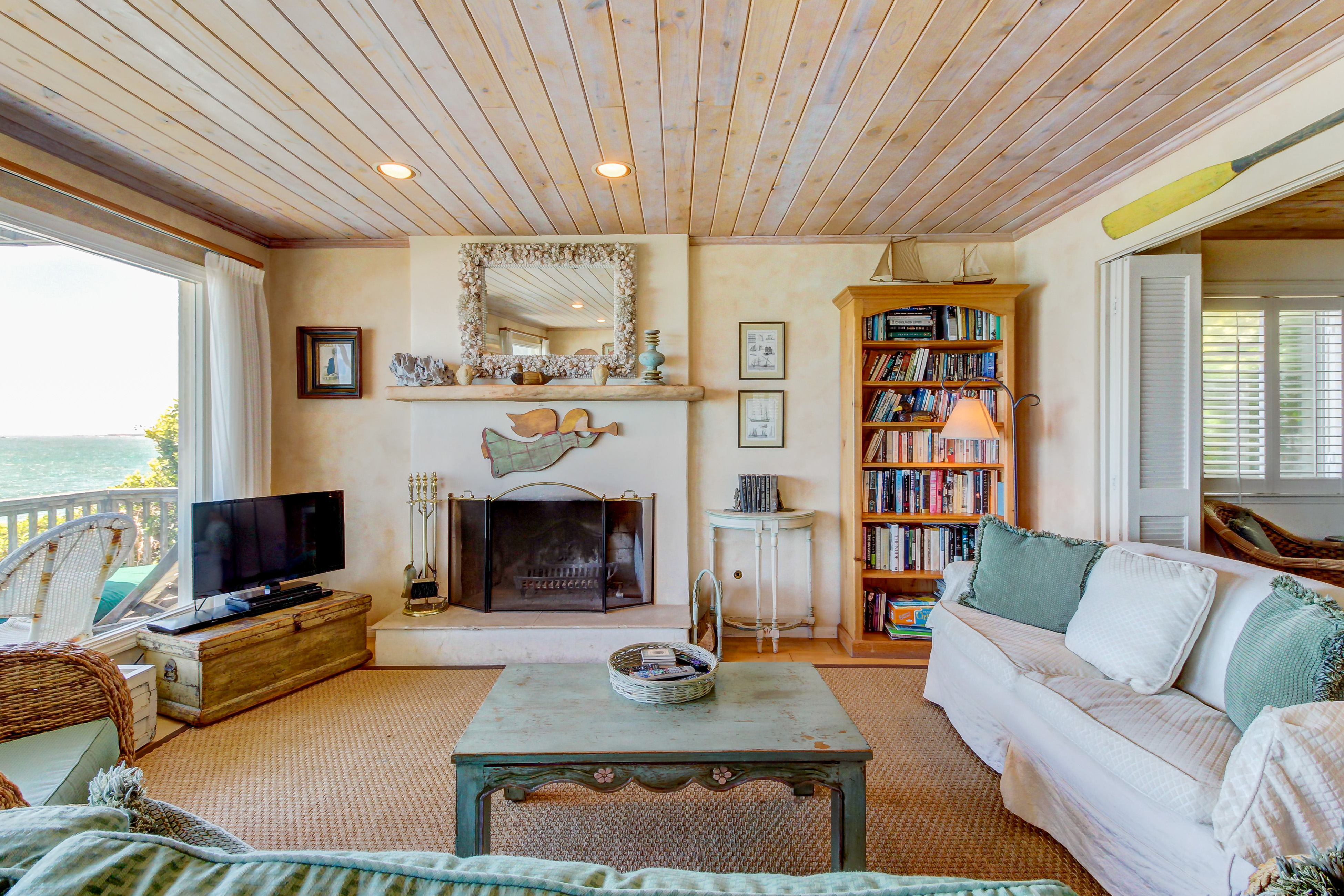 Santa Barbara County Home 984352