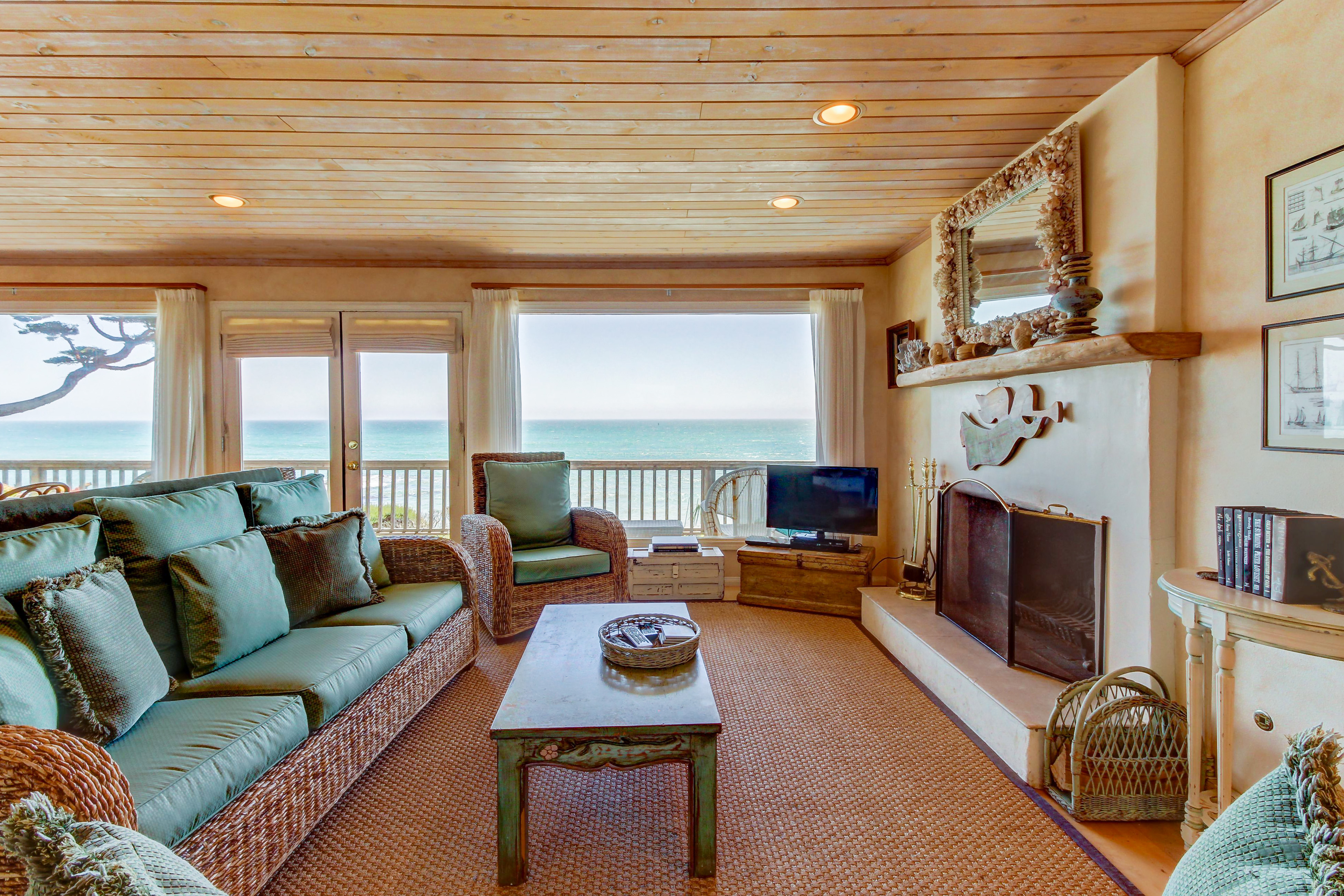 Santa Barbara County Home 984352