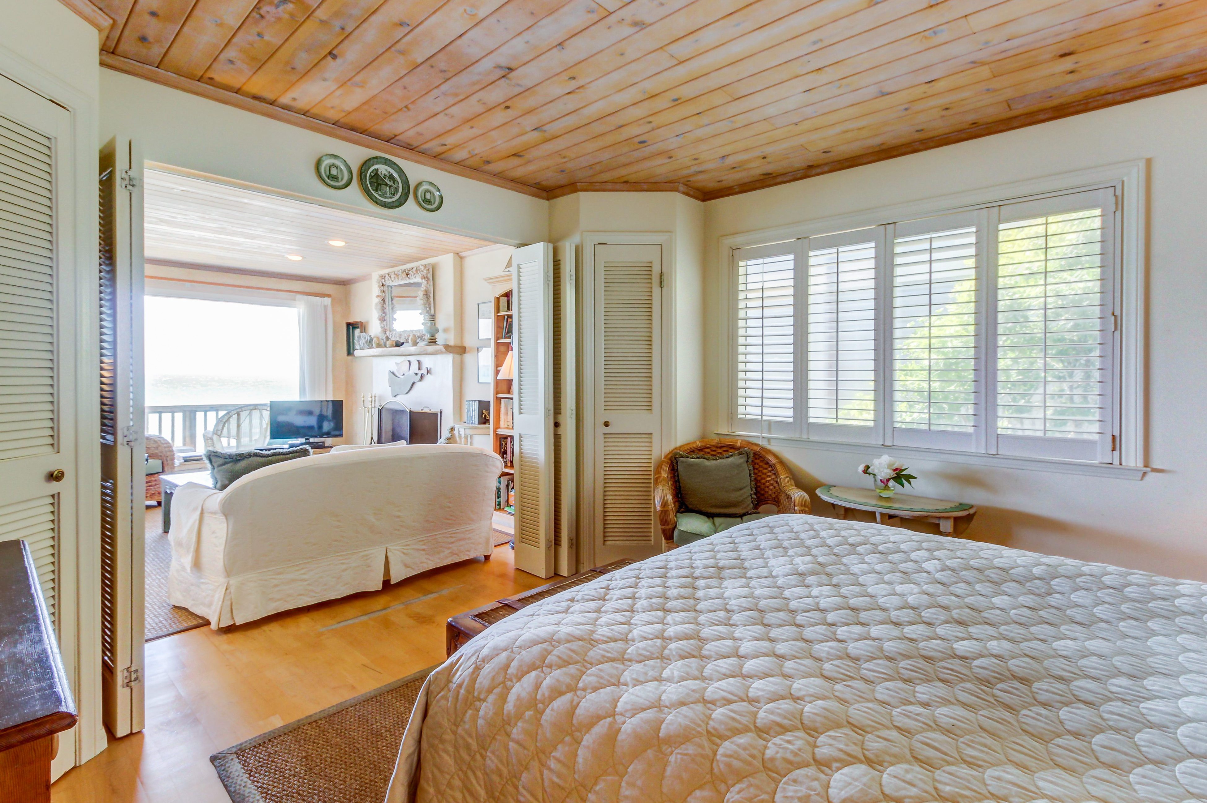 Santa Barbara County Home 984352