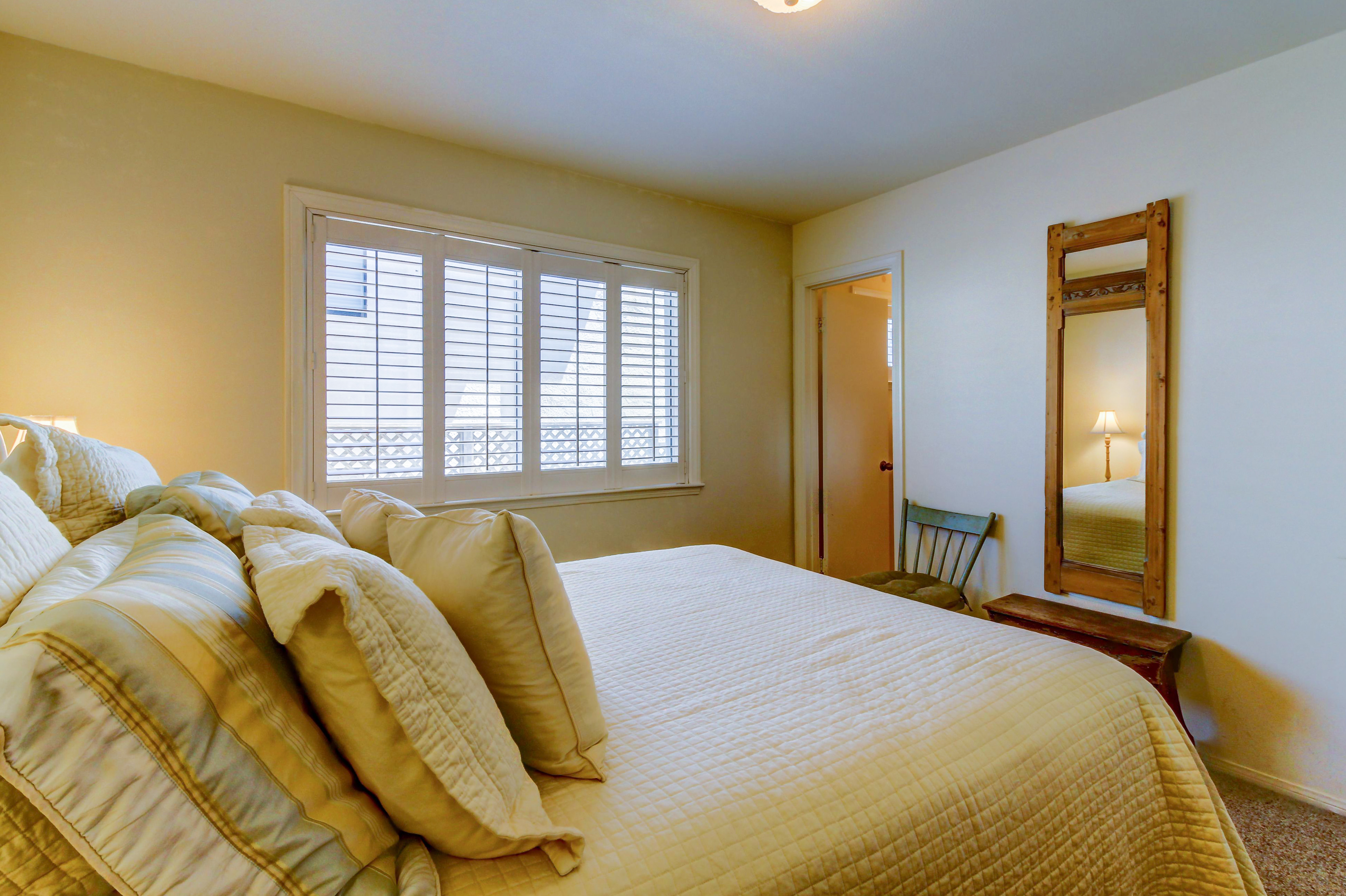Santa Barbara County Home 984352