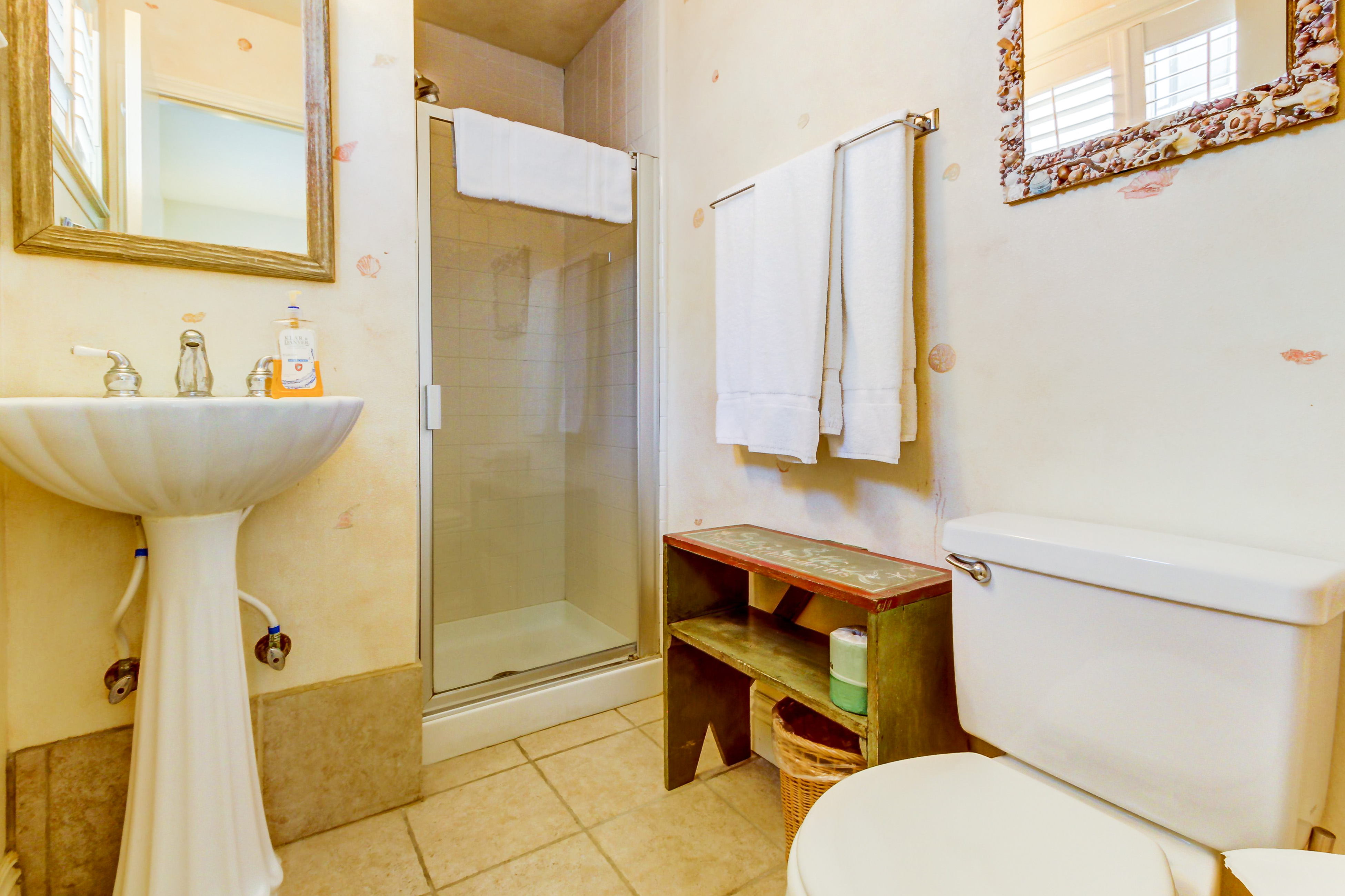 Santa Barbara County Home 984352
