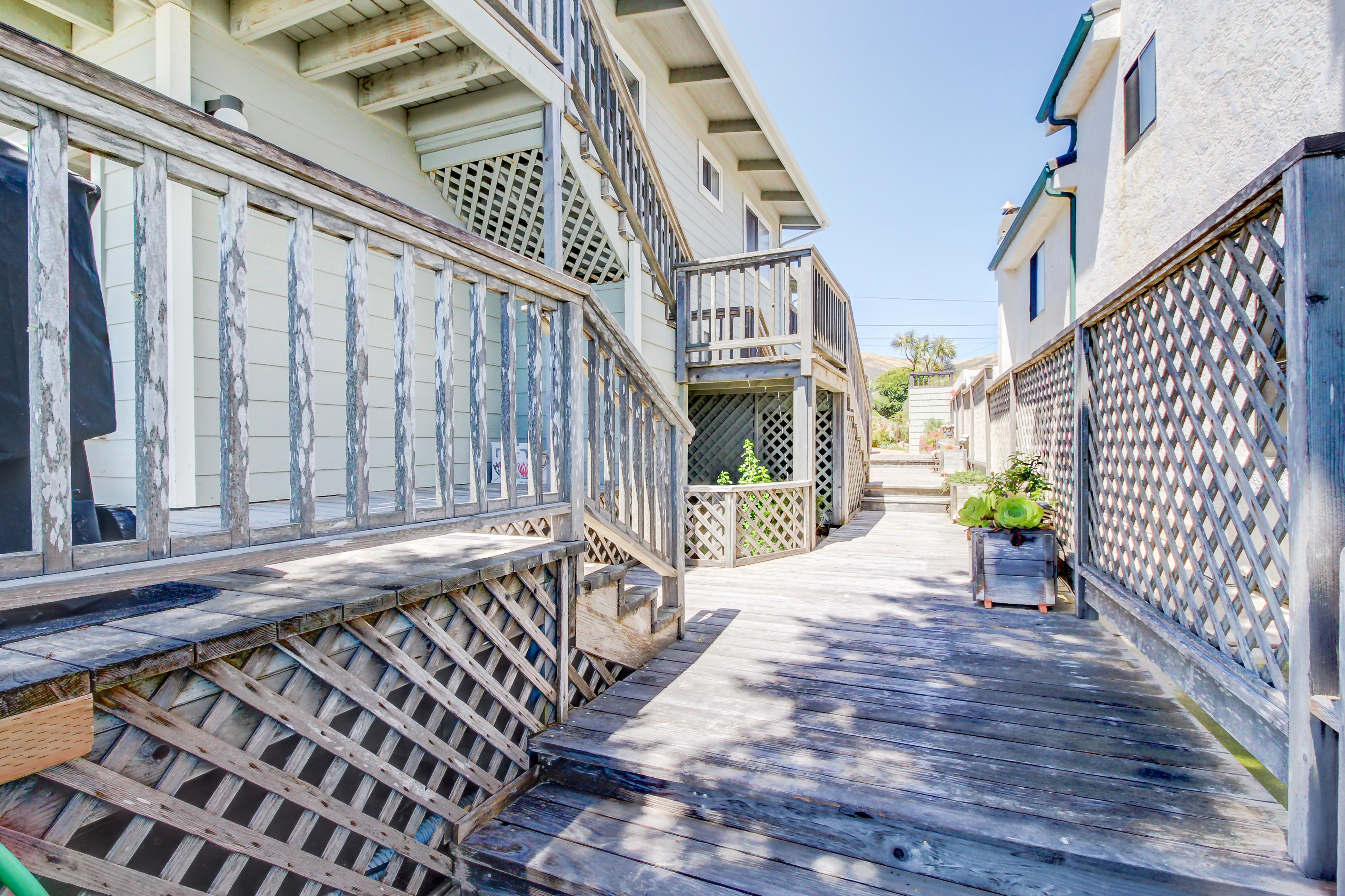 Santa Barbara County Home 984352