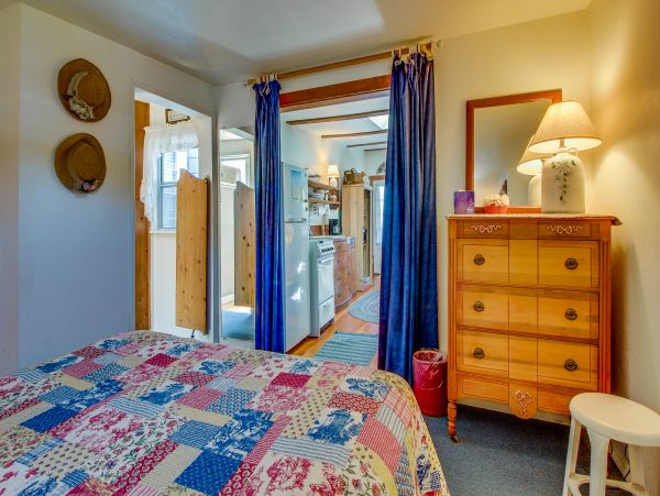 Santa Barbara County Home 984353