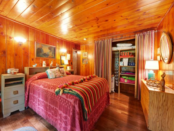 Santa Cruz County Home 984360