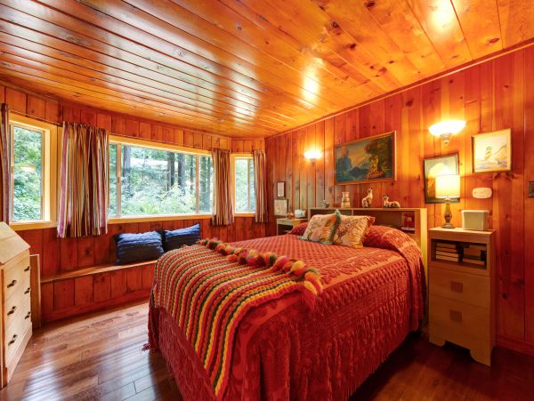 Santa Cruz County Home 984360