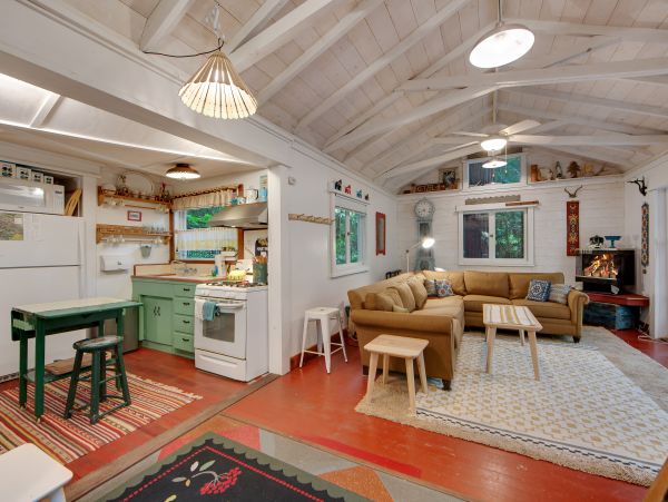 Santa Cruz County Home 984361