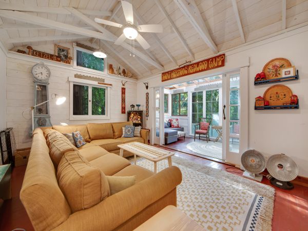 Santa Cruz County Home 984361