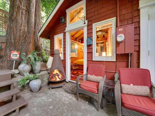 Santa Cruz County Home 984361