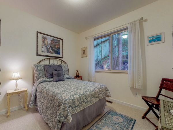 Santa Cruz County Home 984362