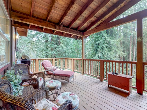 Santa Cruz County Home 984362