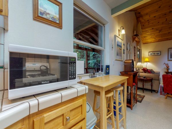 Santa Cruz County Home 984362