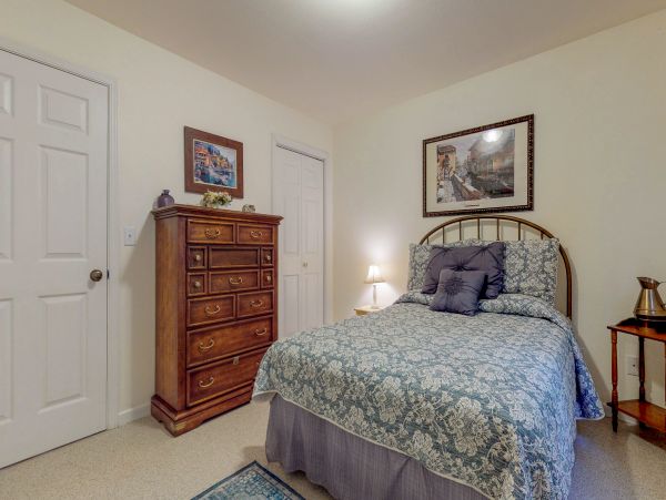 Santa Cruz County Home 984362