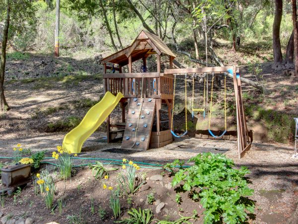 Santa Cruz County Home 984363