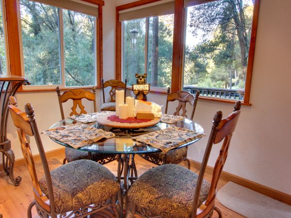 Santa Cruz County Home 984363