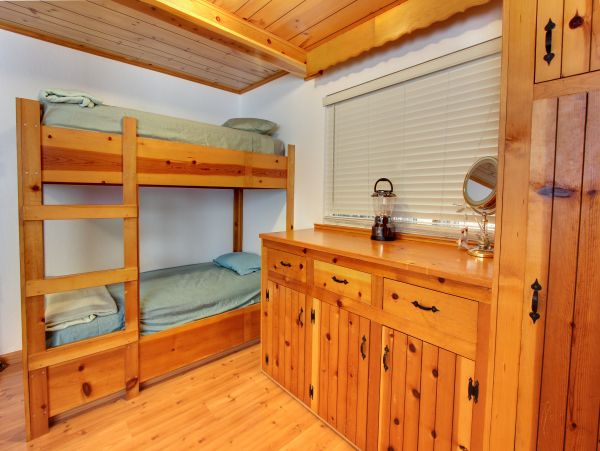 Santa Cruz County Home 984363