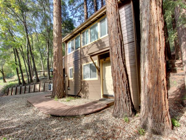 Santa Cruz County Home 984363