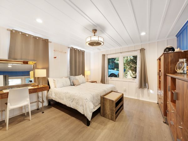 Santa Cruz County Home 984364