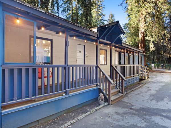 Santa Cruz County Home 984364