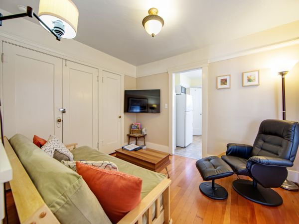 Santa Cruz County Home 984365