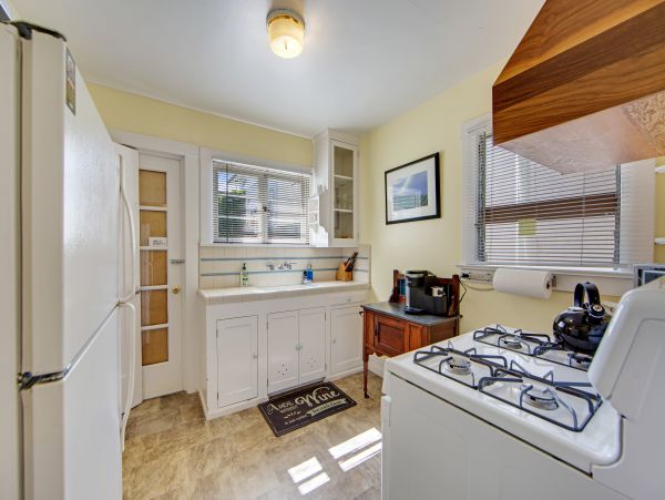 Santa Cruz County Home 984365