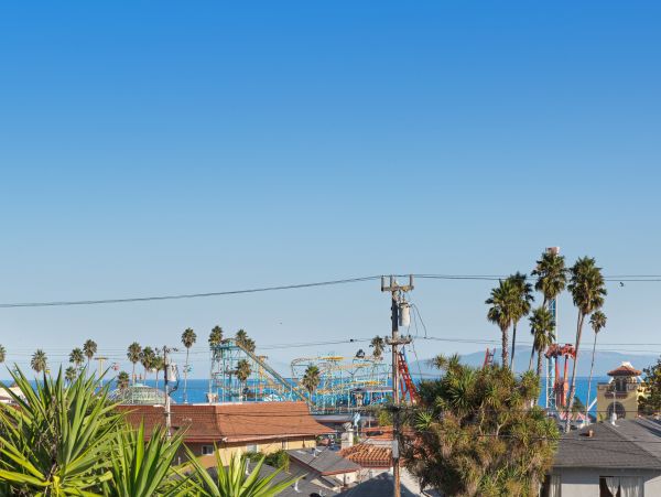 Santa Cruz County Home 984366